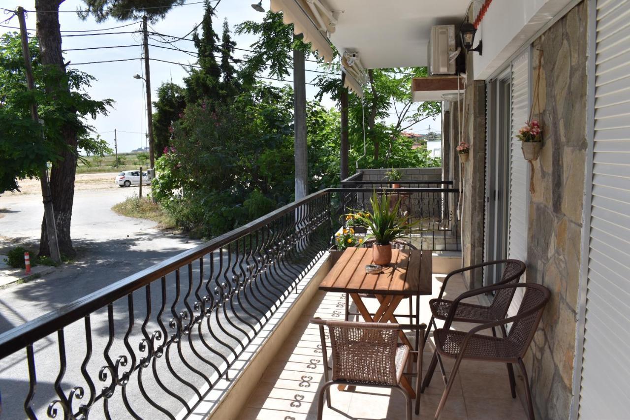 Aestas Vergia Apartments 2 Nea Kallikrateia Exterior foto